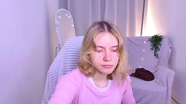 MilanaRayy: онлайн-секс-чат