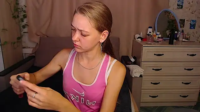 Adeline_Maxwell's Live XXX Chat