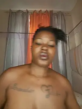 Chat XXX ao vivo de TrishaKalid