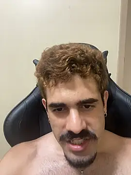 Show de novinhobsb013 na webcam