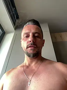 InsaneMattt's Live XXX Chat