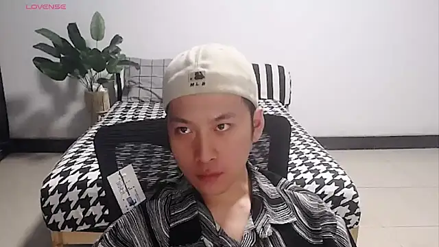 yichen008's Live XXX Chat