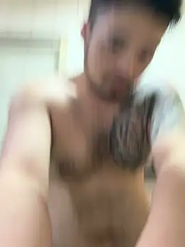 James1992_Ovo Show in webcam