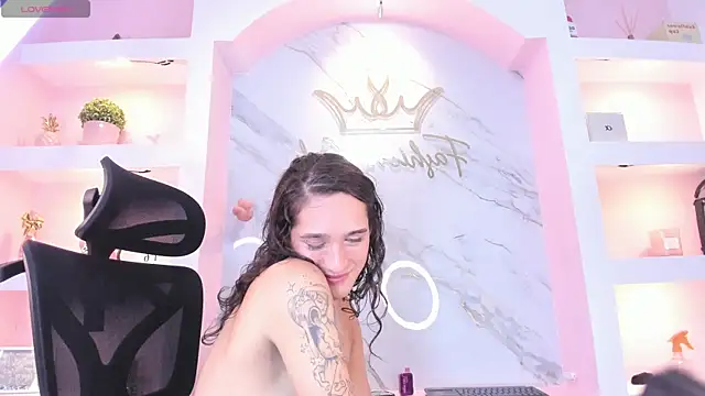 CandyDance1_ Adlı Modelin Canlı XXX Sohbeti