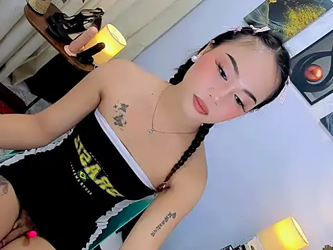 Therug_Dollbella webkamerás műsora