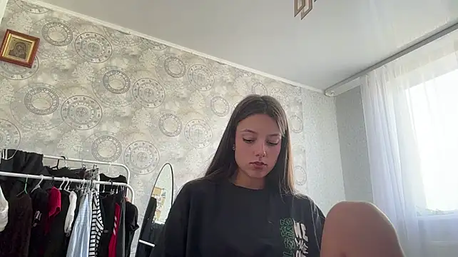 Chat +18 de EdnaHoltkamp ao vivo