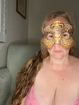 largeboobies30 Webcam show