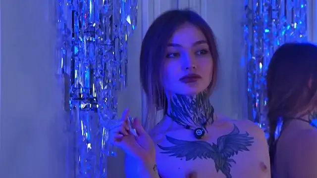 AriWild 现场XXX聊天