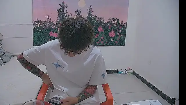 Chat XXX en directo de KK-cuteboy
