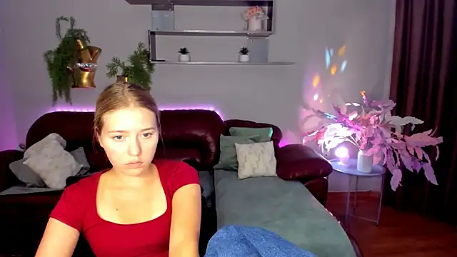 RosaTiny's Live XXX Chat