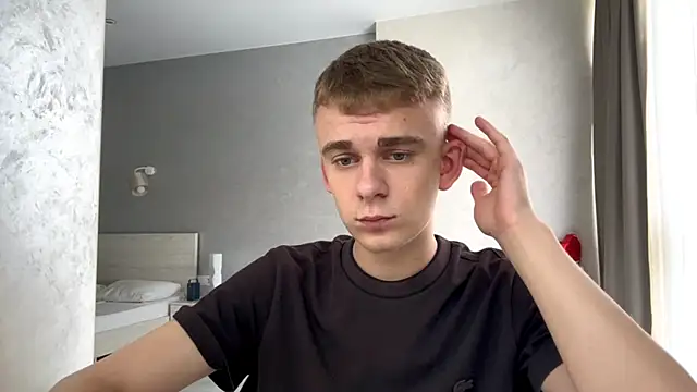 SoloFury Webcam show