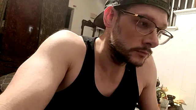 دردشة MasterDaddyCool الجنسية المباشرة