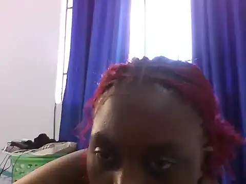 צ'אט XXX בשידור חי של booty_queen8