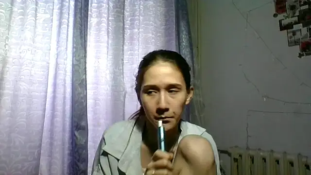 Živý XXX chat NickiKisinger
