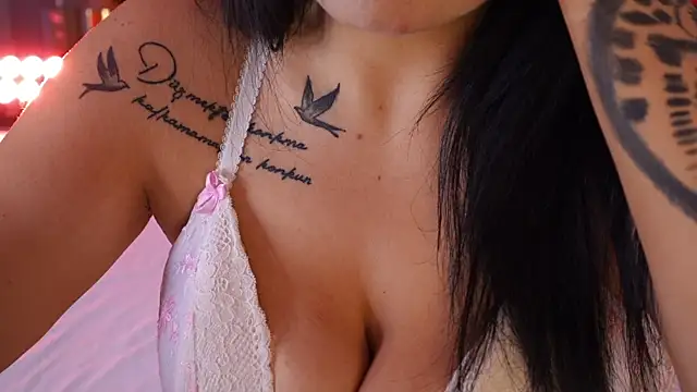 AmberRiso Chat XXX live