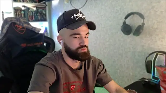Chat XXX en directo de _Serious_Man