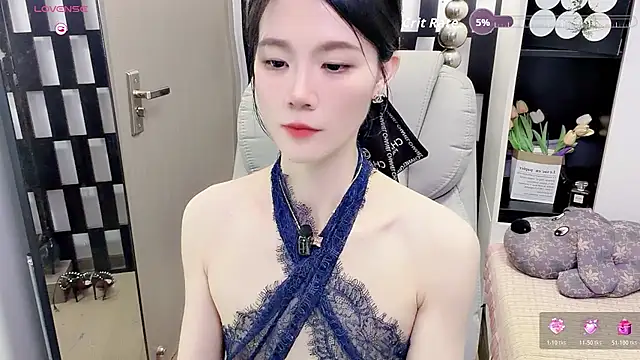 Yueyue-MM 现场XXX聊天