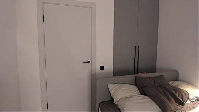 Živý XXX chat KimikoFolwell