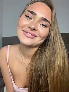 MonicaWestt Webcam-Show