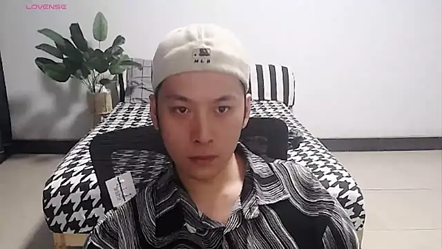 yichen008's Live XXX Chat