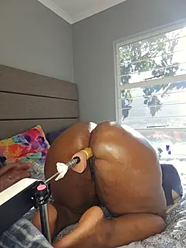Kinkyphatass' Live XXX Chat