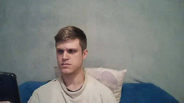 Chat +18 de NinhoMorango ao vivo