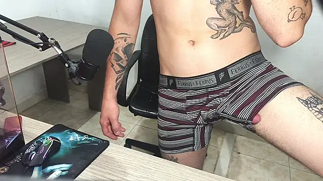 Hot2PlayX webkamerás műsora
