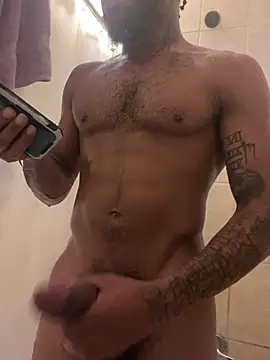 MrMakeH3rSplashn Live XXX chat