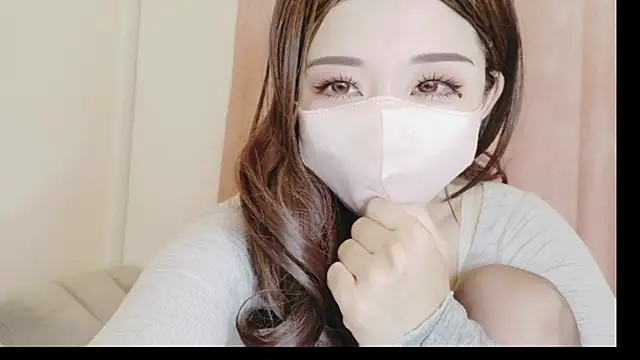 Онлайн чат XXX miu_2525