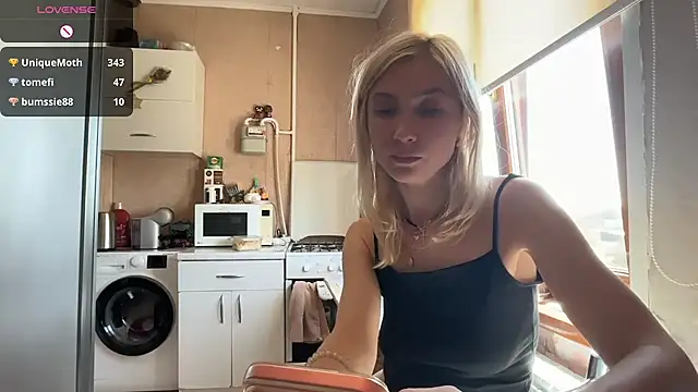 AngelJeni XXX чат на живо