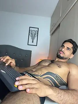 Maximiliano_fordn Live XXX chat
