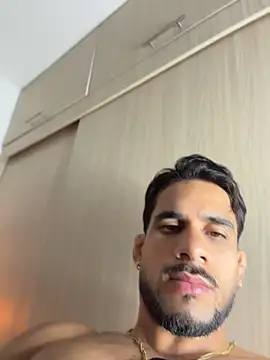 Maximiliano_fordのウェブカメラショー