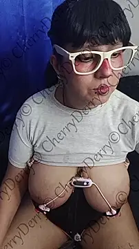 Chat +18 de CherryDerry ao vivo