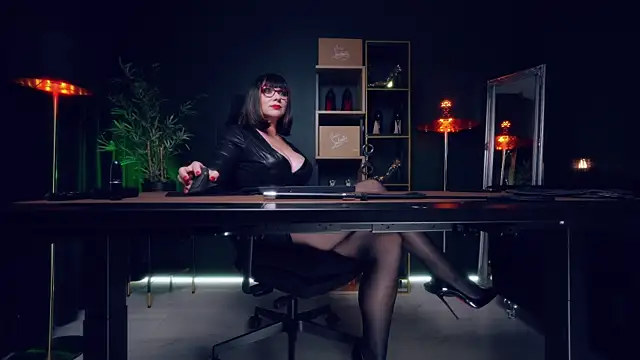 Webkamerová show MistressMelanya