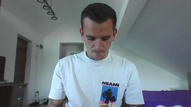 Show de Huge_cock22cm na webcam