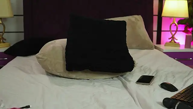 Czat XXX na żywo – LollyLips_