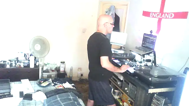 dazuk4513 Show Webcam