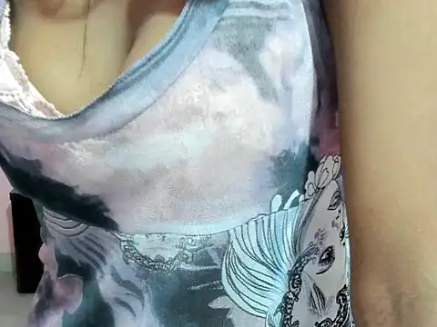 Melis_Sandra Adlı Modelin Canlı XXX Sohbeti
