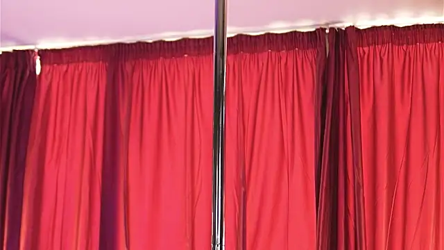 LuxenNoir's Live XXX Chat