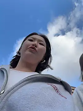 CreamPuff- Live XXX Chat