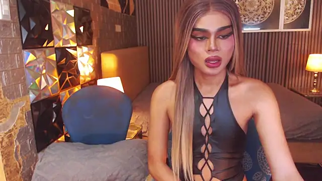 MeatyCockAkira's Live XXX Chat