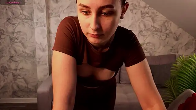 Ellis-Brownn live XXX chat