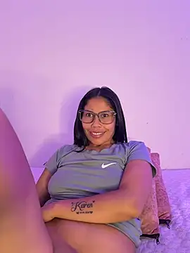 Show de Mia_roux21 na webcam