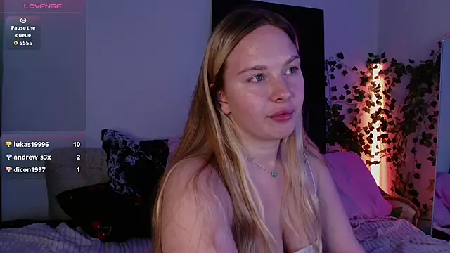 rubyeverly Chat XXX live