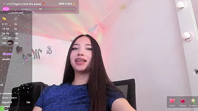 Mikeyvioleta_'s Live XXX Chat