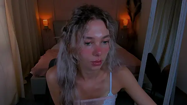 LuluAlis' Live XXX Chat