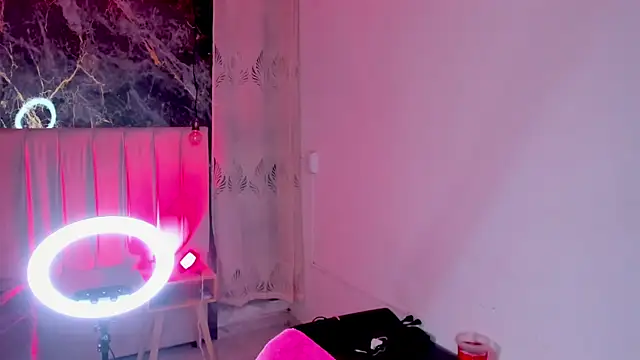 Онлайн чат XXX kylie_st