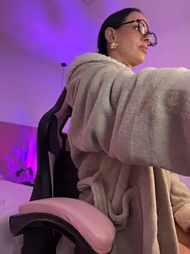 Anny_Fetish Adlı Modelin Canlı XXX Sohbeti