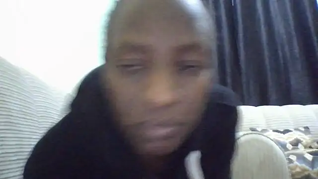 Show modela Cummin_Szn na web-kameri