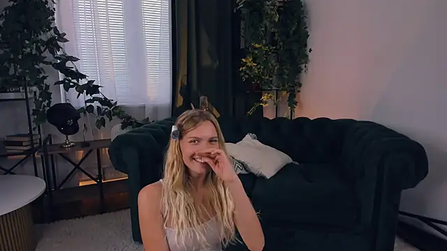 XXX chat uživo modela InesPiek